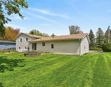 1399 Creek Street - Photo Thumbnail 6