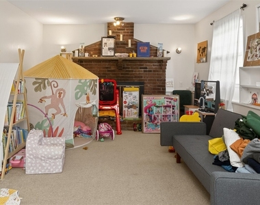 1399 Creek Street - Photo Thumbnail 32