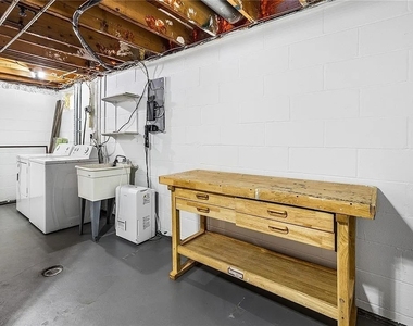 364 Cameco Circle - Photo Thumbnail 20