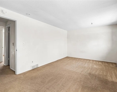 364 Cameco Circle - Photo Thumbnail 14