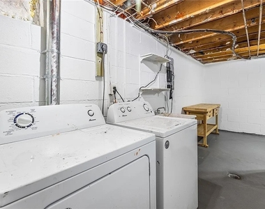 364 Cameco Circle - Photo Thumbnail 18