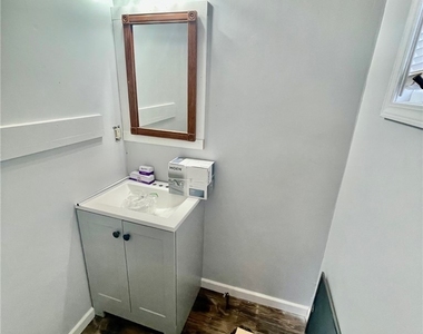 223 E Filbert Street - Photo Thumbnail 11