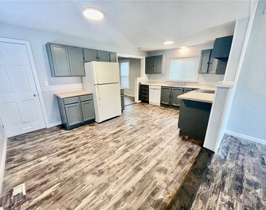 223 E Filbert Street - Photo Thumbnail 16