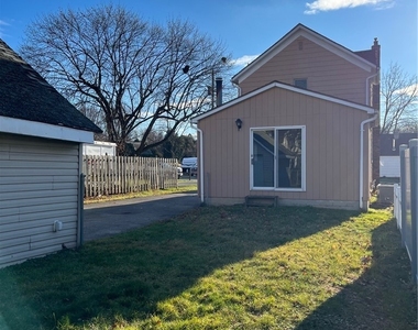 223 E Filbert Street - Photo Thumbnail 43
