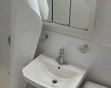 455 Second Avenue - Photo Thumbnail 2