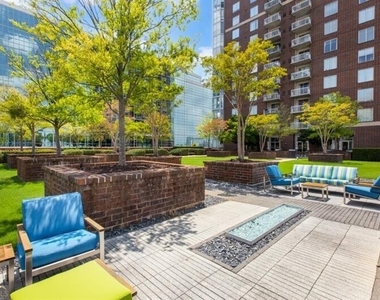 285 Centennial Olympic Park Drive Nw - Photo Thumbnail 27