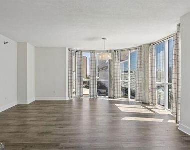 285 Centennial Olympic Park Drive Nw - Photo Thumbnail 1