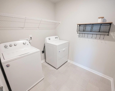 4901 Stonebrooke Drive - Photo Thumbnail 19