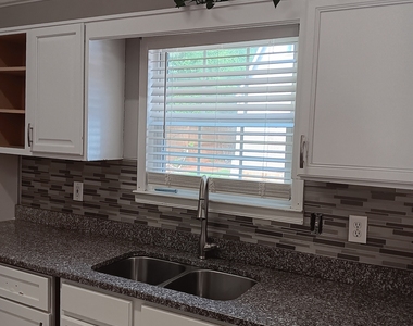 30 Rainey Way - Photo Thumbnail 25