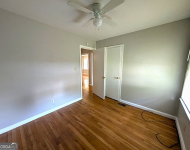 218 Wallis Street - Photo Thumbnail 5