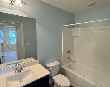 2330 Mckenna Square Drive - Photo Thumbnail 11
