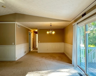 3468 Rocky Creek Drive - Photo Thumbnail 6