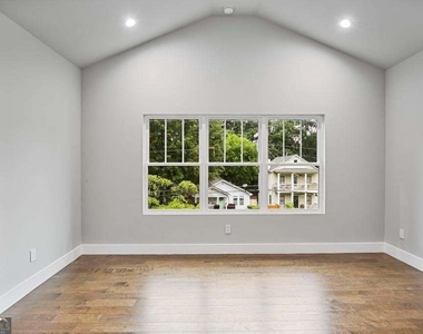79 Adair Avenue Se - Photo Thumbnail 22