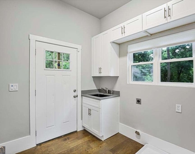79 Adair Avenue Se - Photo Thumbnail 18