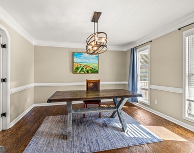 552 Magnolia Drive - Photo Thumbnail 8