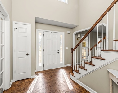 552 Magnolia Drive - Photo Thumbnail 6