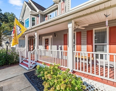 552 Magnolia Drive - Photo Thumbnail 2