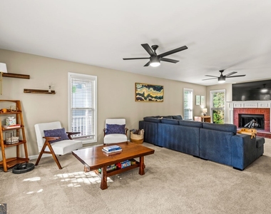 552 Magnolia Drive - Photo Thumbnail 10