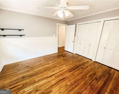 116 Indian Trail - Photo Thumbnail 14