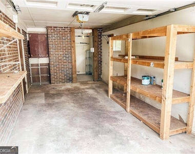116 Indian Trail - Photo Thumbnail 20