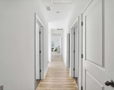 1728 Tolstoy Lane - Photo Thumbnail 22