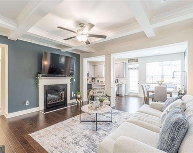 5392 Brooklands Drive - Photo Thumbnail 2