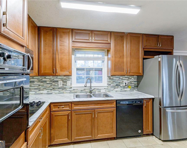 392 Harmony Grove Road - Photo Thumbnail 6