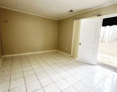392 Harmony Grove Road - Photo Thumbnail 10