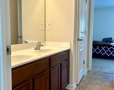 220 Stone Park Drive - Photo Thumbnail 26