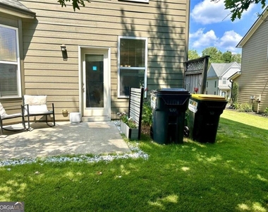220 Stone Park Drive - Photo Thumbnail 13