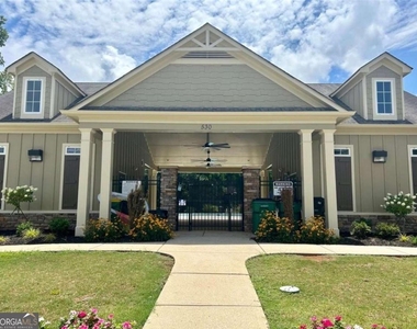 220 Stone Park Drive - Photo Thumbnail 29