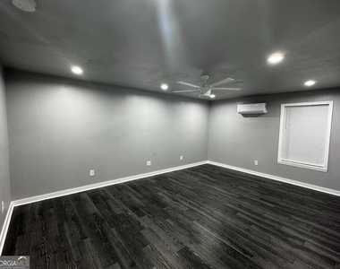 719 Saffron Boulevard - Photo Thumbnail 24