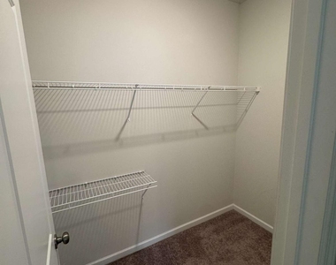 719 Saffron Boulevard - Photo Thumbnail 6
