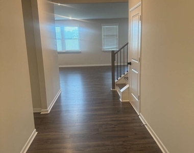 719 Saffron Boulevard - Photo Thumbnail 1