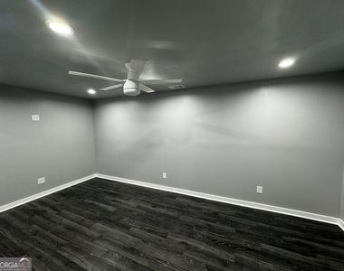 719 Saffron Boulevard - Photo Thumbnail 27