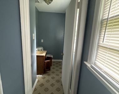 4300 Essex Road - Photo Thumbnail 9