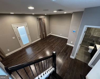 1922 Townsend Court - Photo Thumbnail 12