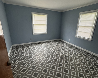 2117 Knightsbridge Road - Photo Thumbnail 7