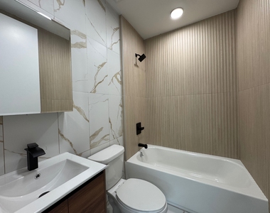 56 East 21st Street - Photo Thumbnail 1