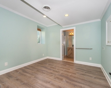 5 Savannah Court - Photo Thumbnail 20