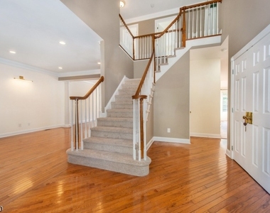5 Savannah Court - Photo Thumbnail 1