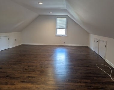 174 Snyder Ave - Photo Thumbnail 30