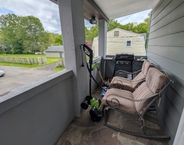 174 Snyder Ave - Photo Thumbnail 1