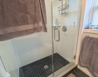 174 Snyder Ave - Photo Thumbnail 15