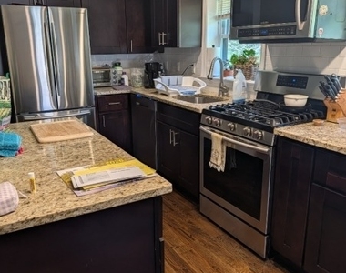 174 Snyder Ave - Photo Thumbnail 3