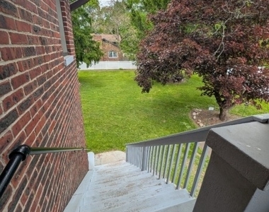 174 Snyder Ave - Photo Thumbnail 17
