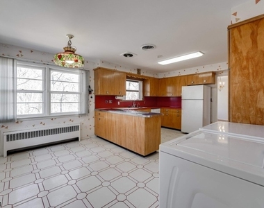 17 Oxford Dr - Photo Thumbnail 9