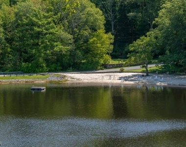 232 W Shore Dr - Photo Thumbnail 39