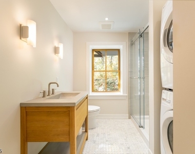 232 W Shore Dr - Photo Thumbnail 30