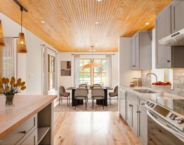232 W Shore Dr - Photo Thumbnail 23